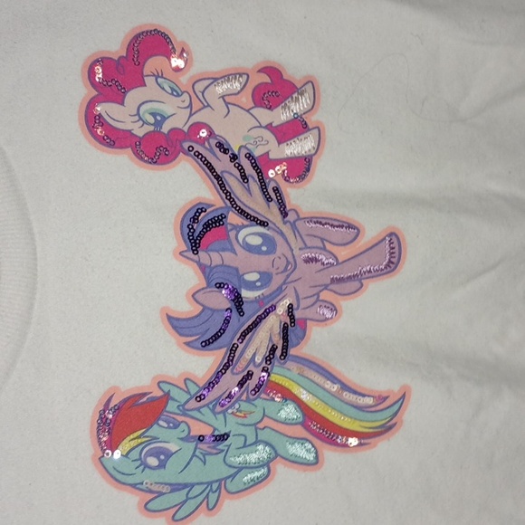 My little pony half shirt with elastic bottom and sequins ponys. - Picture 3 of 4